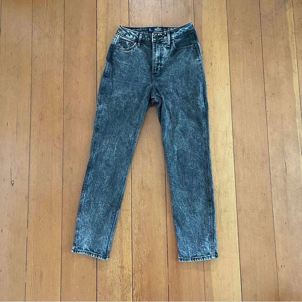 Acid washed hollister mom jeans